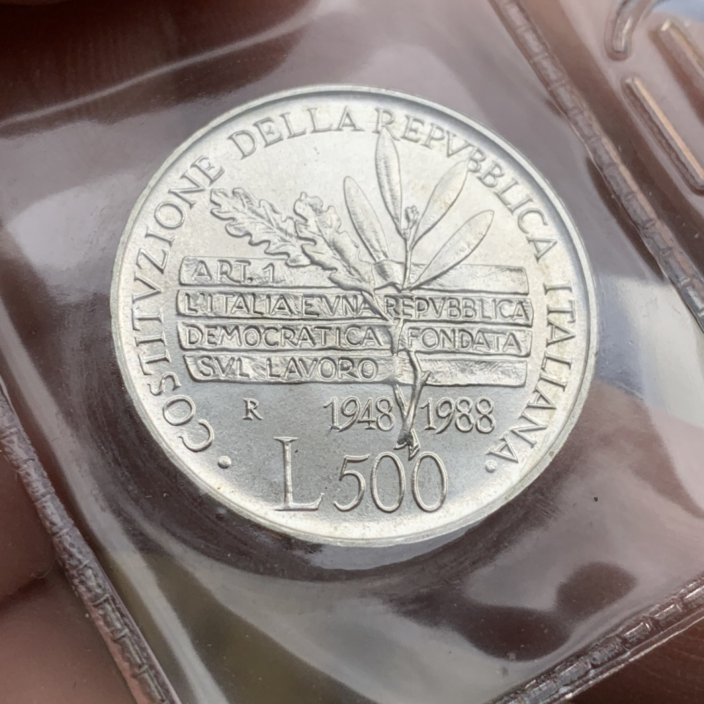 《竞宝斋》第97场-本周四 （满2件或者满200包顺丰） 原盒证书 意大利1988年 宪法四十周年纪念 500里拉银币