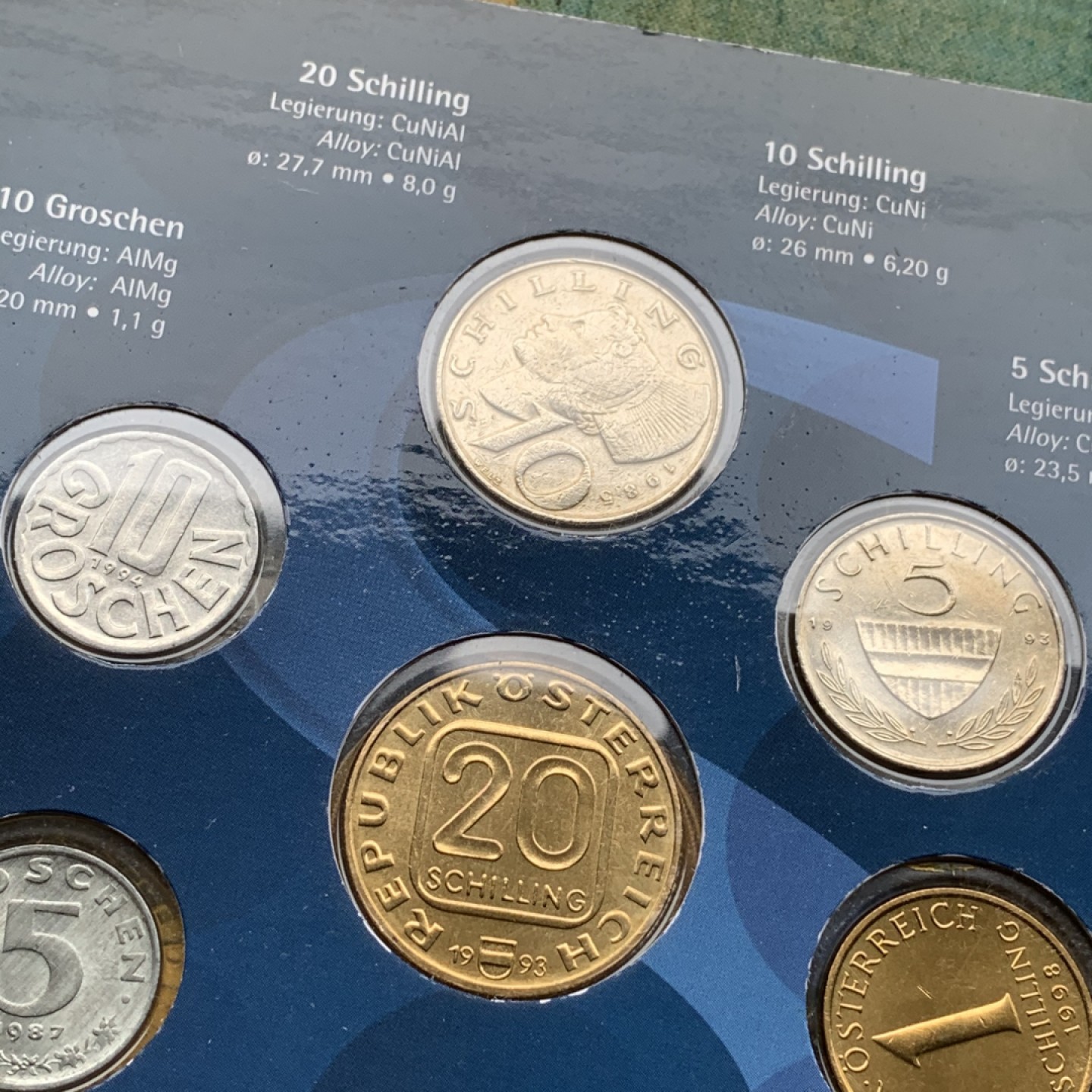 《竞宝斋》第97场-本周四 （满2件或者满200包顺丰） 卡装奥地利 不同面值 八枚装 套币