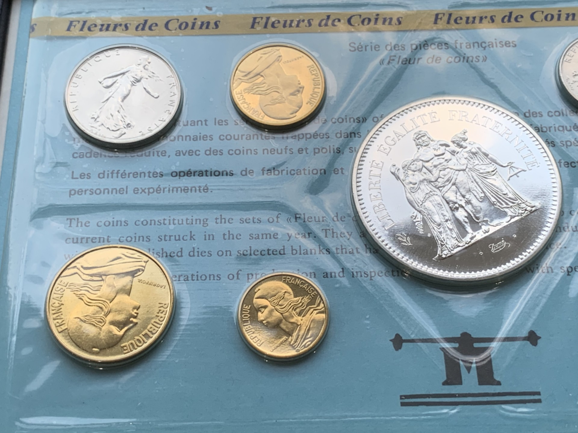 《竞宝斋》第97场-本周四 （满2件或者满200包顺丰） 原盒证书 法国1978年 封装九枚套 其中50法郎大力神是大银币 全套少见