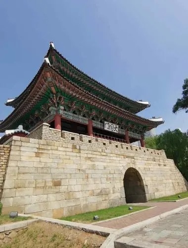 收藏联盟Quantum Auction 第193期拍卖(已更新) 朝鲜1959年10元PMG66  大同门 苏联代印