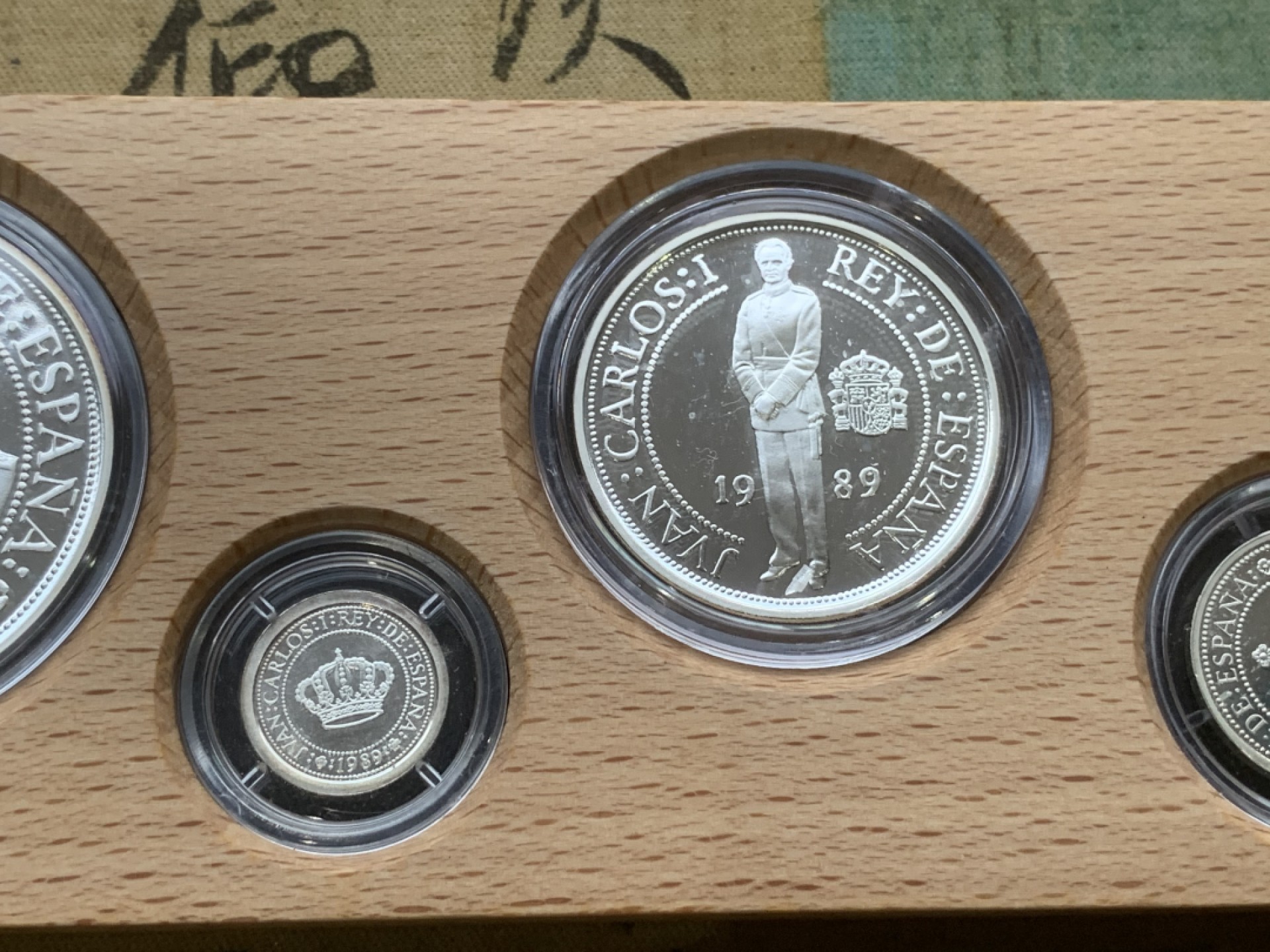 《竞宝斋》第97场-本周四 （满2件或者满200包顺丰） 原盒证书 西班牙1989年 发现美洲新大陆500周年纪念一组5枚银币 非常漂亮