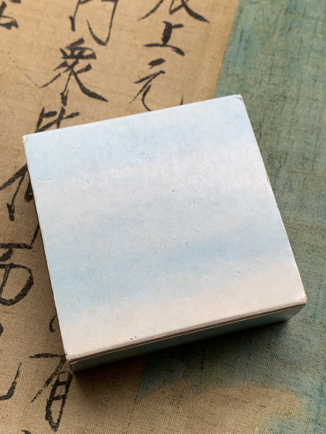 《竞宝斋》第97场-本周四 （满2件或者满200包顺丰） 原盒证书芬兰1997年首届土耳其世界航空运动10欧元精制大银币27克