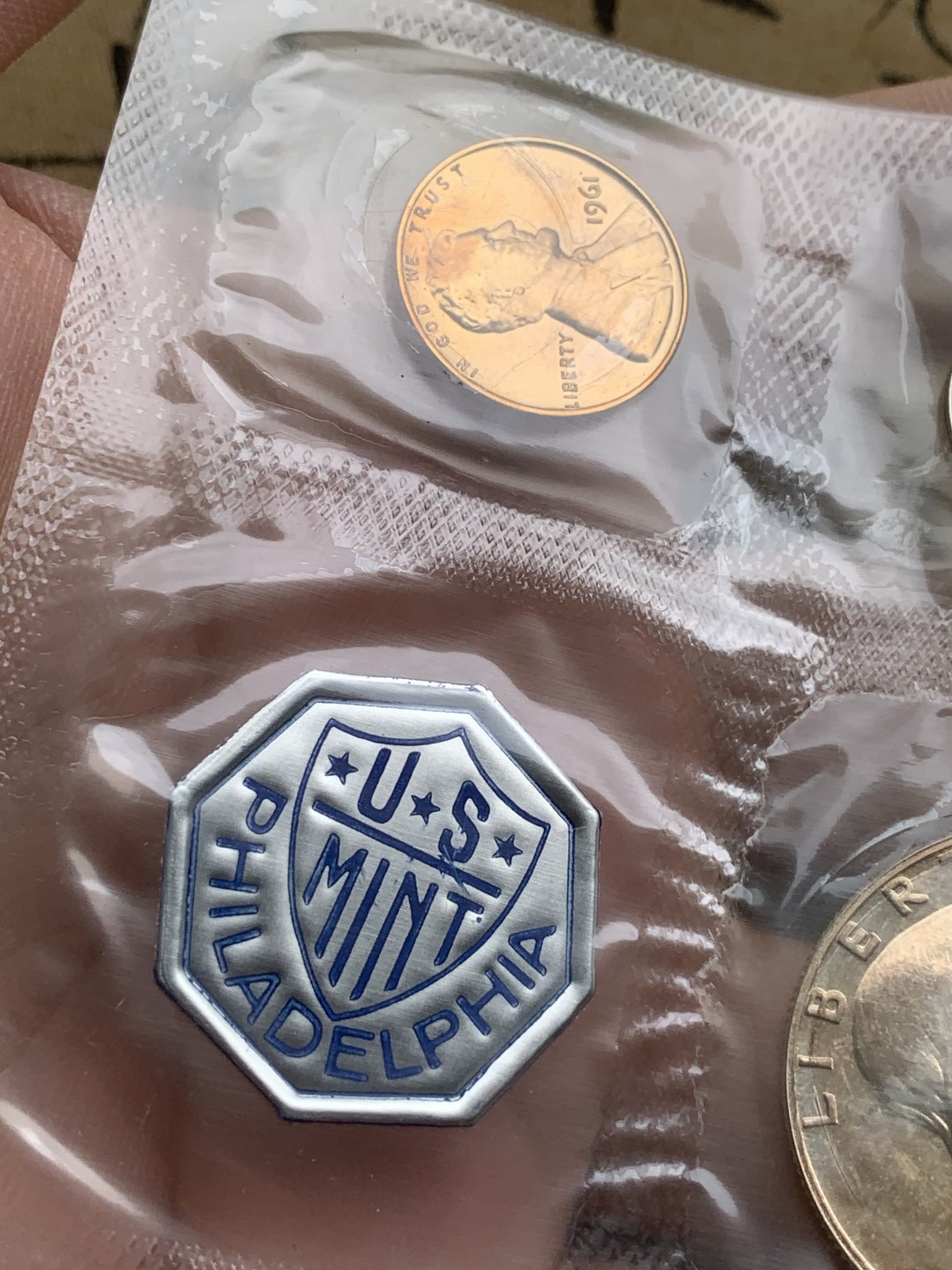 《竞宝斋》第97场-本周四 （满2件或者满200包顺丰） 原装 美国1961年 五枚套+一枚章 其中三枚银币 全部BU状态