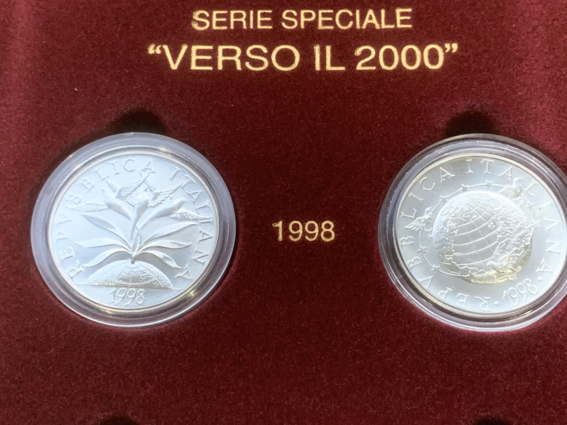 《竞宝斋》第97场-本周四 （满2件或者满200包顺丰） 	原盒证书 意大利1998-2000年 千禧年六枚装 2000/5000/10000里拉 银币 