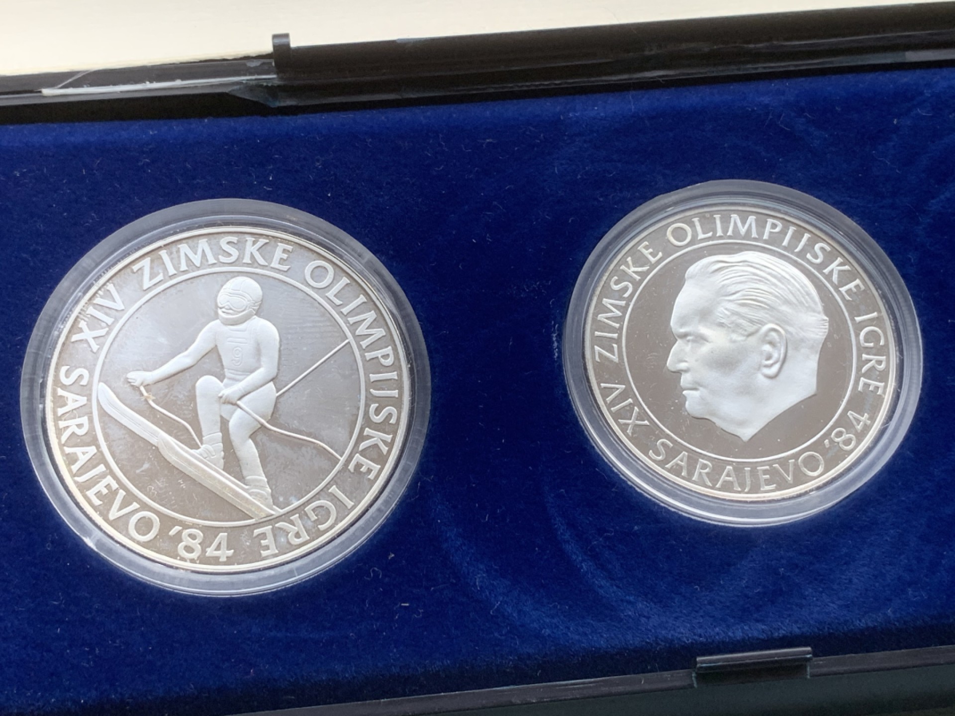 《竞宝斋》第97场-本周四 （满2件或者满200包顺丰） 原盒证书 南斯拉夫 1984年 100/250/500第纳尔 精制银币三枚