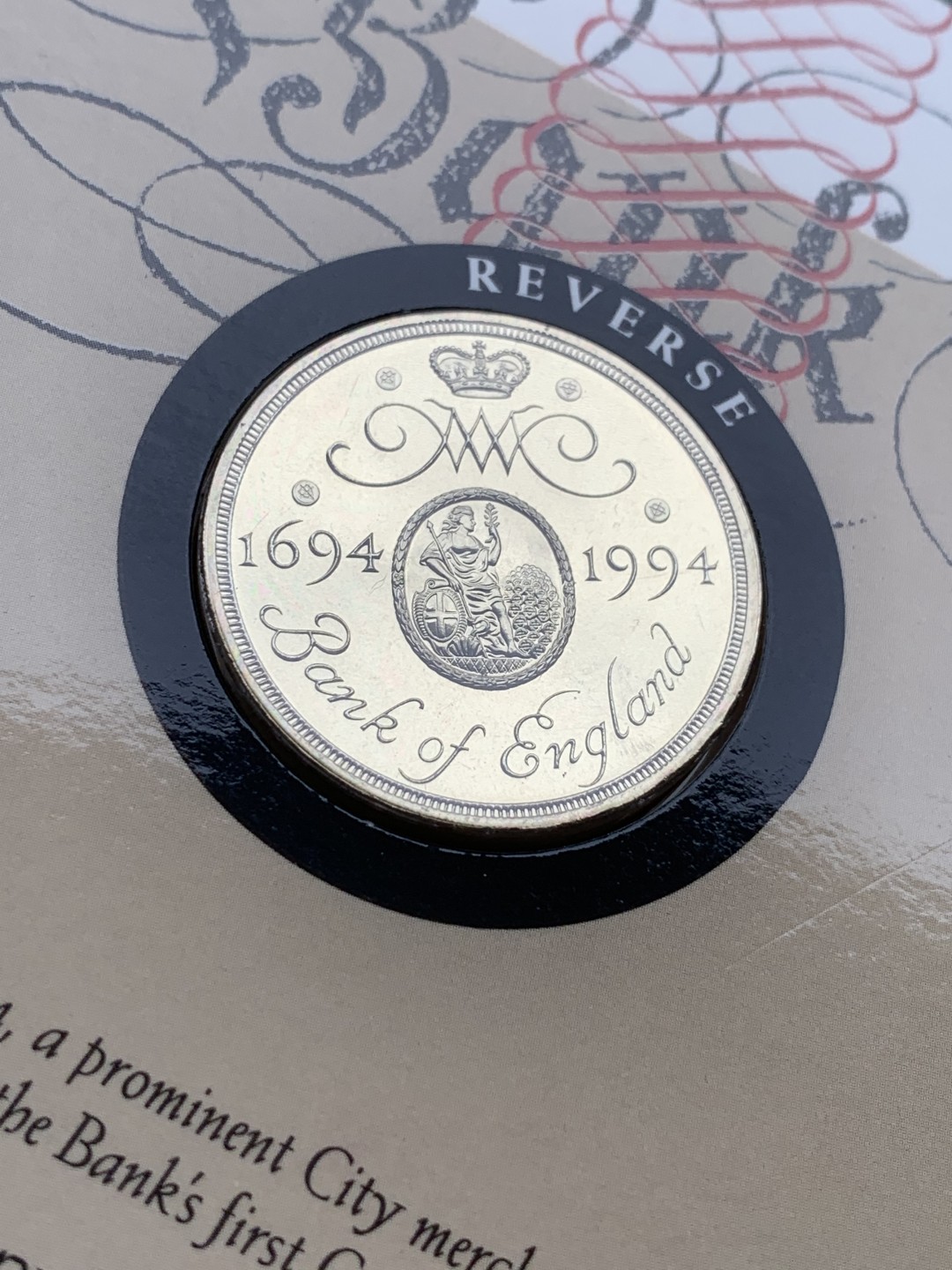 《竞宝斋》第97场-本周四 （满2件或者满200包顺丰） 英国 1994年 纪念英格兰银行三百周年 2镑卡装币 稀少