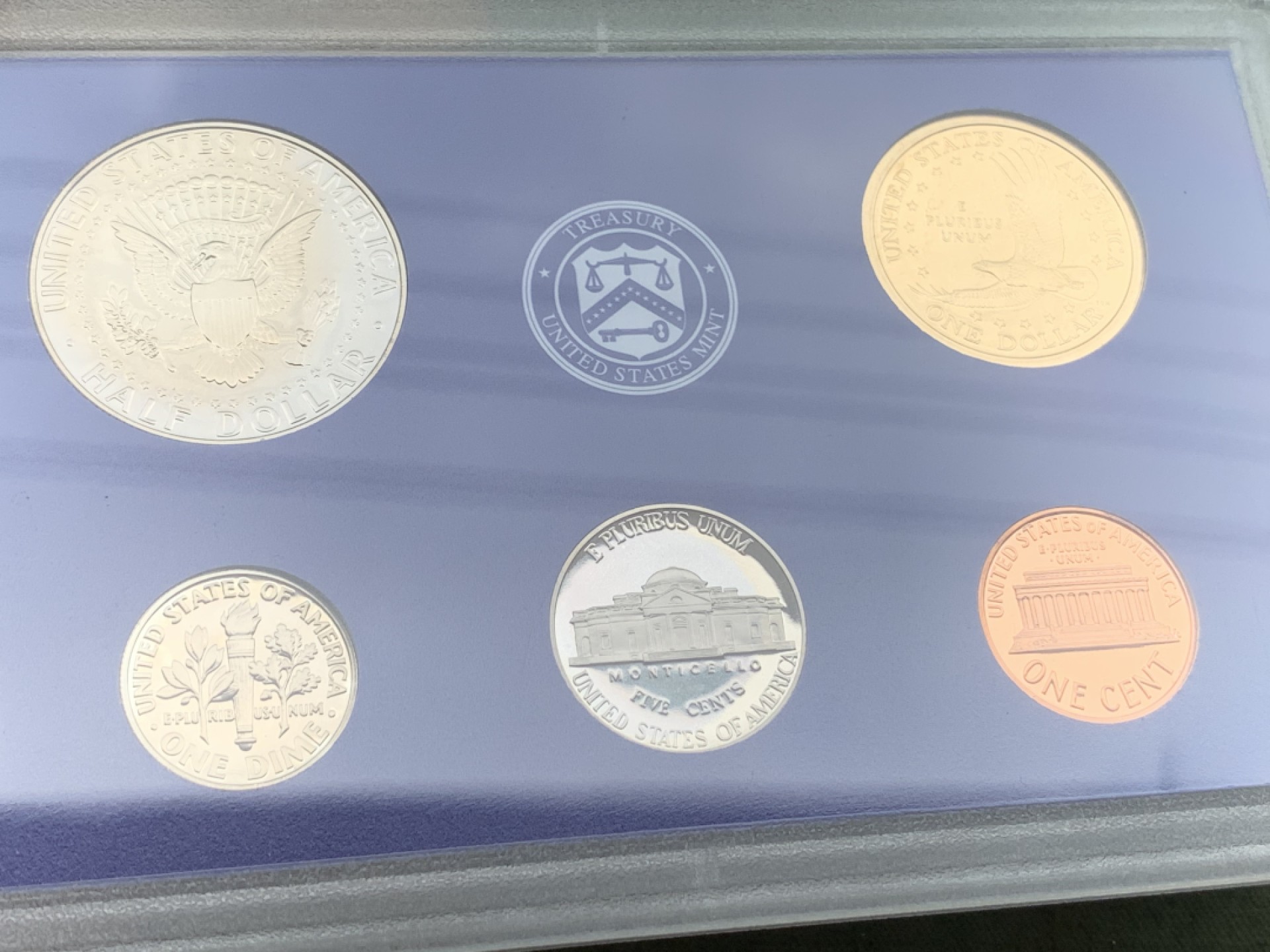 《竞宝斋》第97场-本周四 （满2件或者满200包顺丰） PROOF封装美国2001-S年 两版共十枚装 精制套币 带证书 完美状态