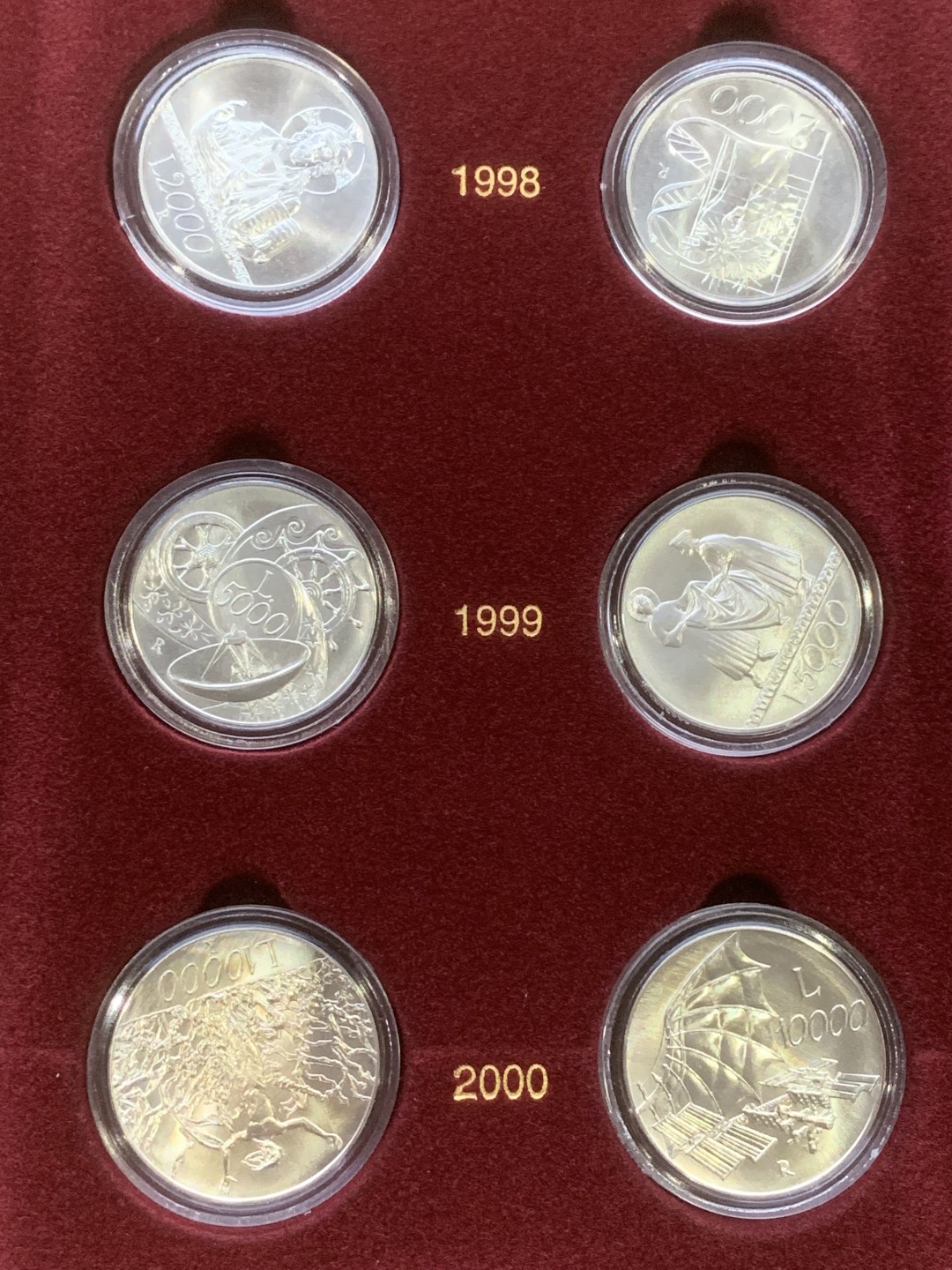 《竞宝斋》第97场-本周四 （满2件或者满200包顺丰） 	原盒证书 意大利1998-2000年 千禧年六枚装 2000/5000/10000里拉 银币 