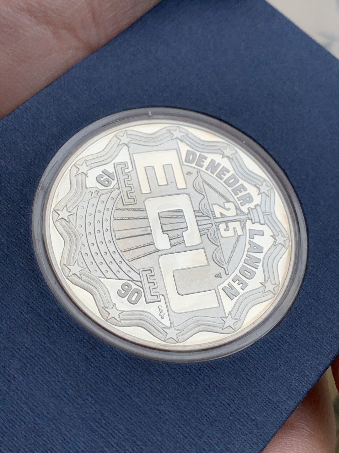 《竞宝斋》第97场-本周四 （满2件或者满200包顺丰） 荷兰1990年 格特·格罗特 25ECU 精制大银币