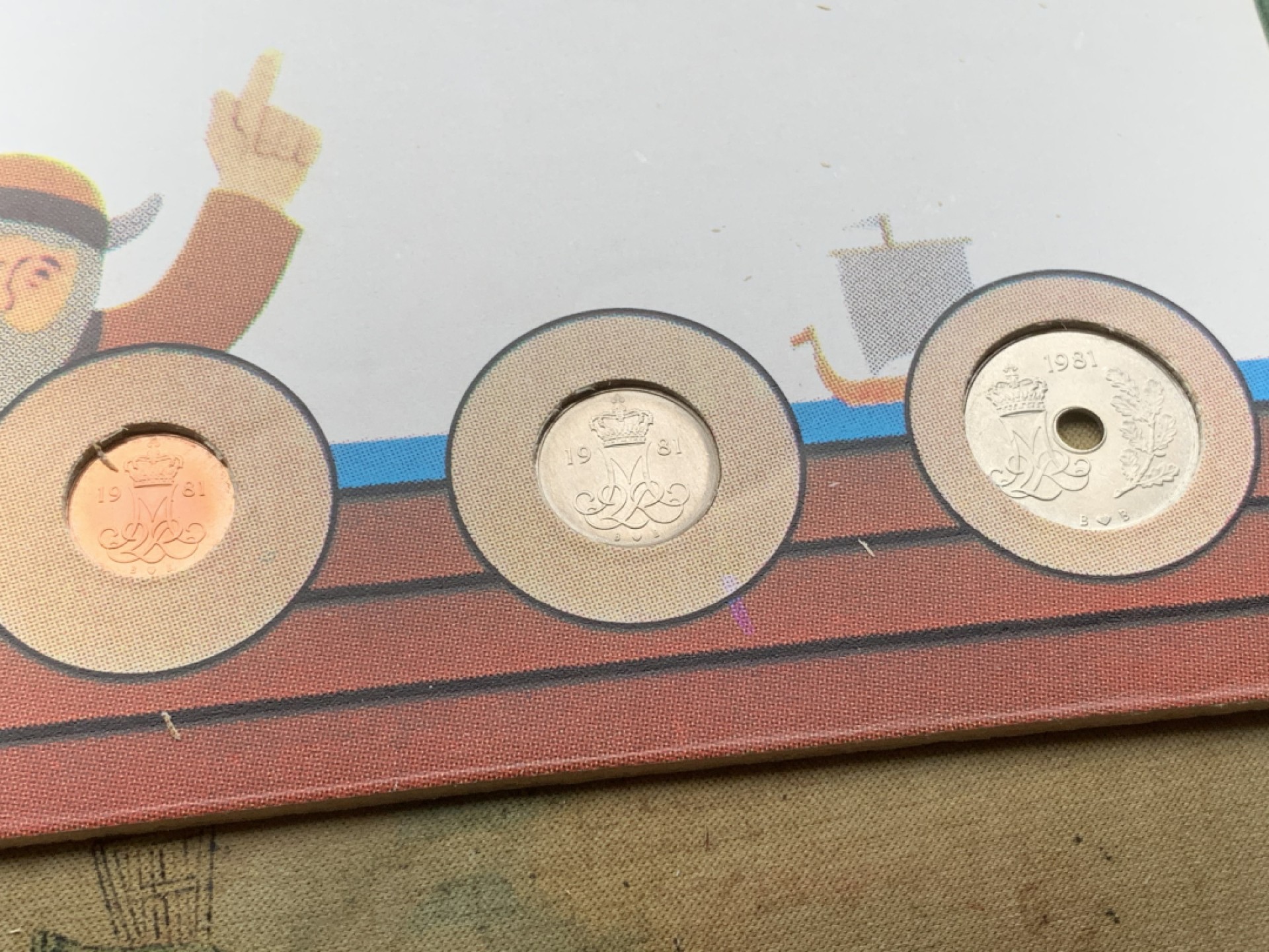 《竞宝斋》第97场-本周四 （满2件或者满200包顺丰） 封装丹麦1981年 六枚装不同面值铜镍币