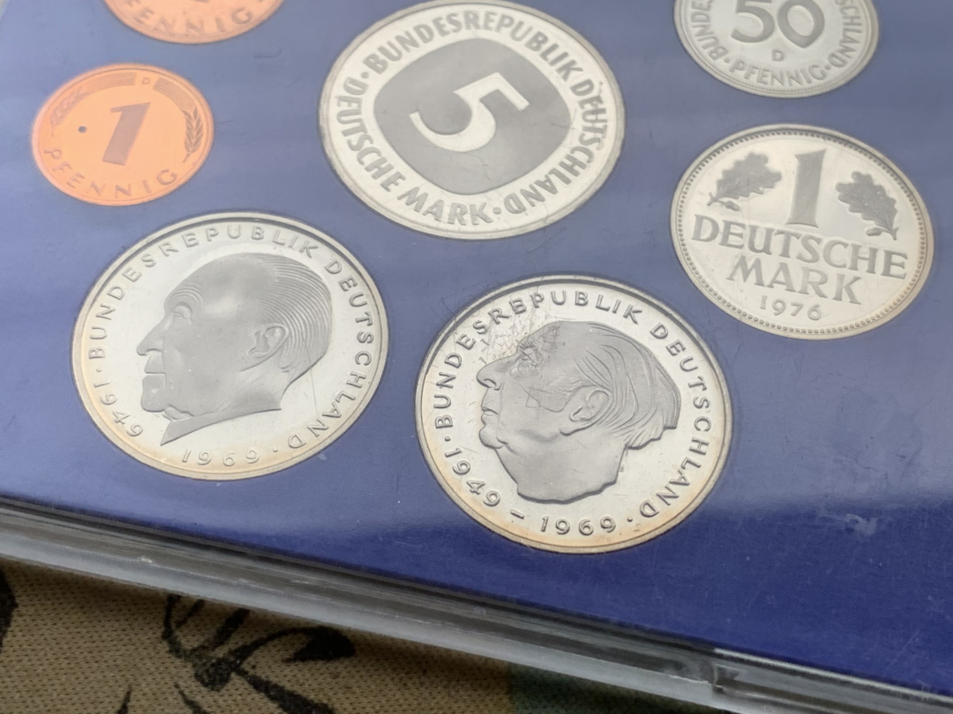 《竞宝斋》第97场-本周四 （满2件或者满200包顺丰） 封装 德国1976-D年 九枚套 1芬妮到5马克不同面 精制套币PROOF