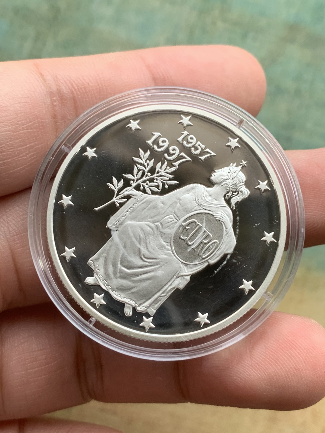 《竞宝斋》第97场-本周四 （满2件或者满200包顺丰） 蓝盒 安道尔1997年 罗马条约 10第纳尔 精制大银币