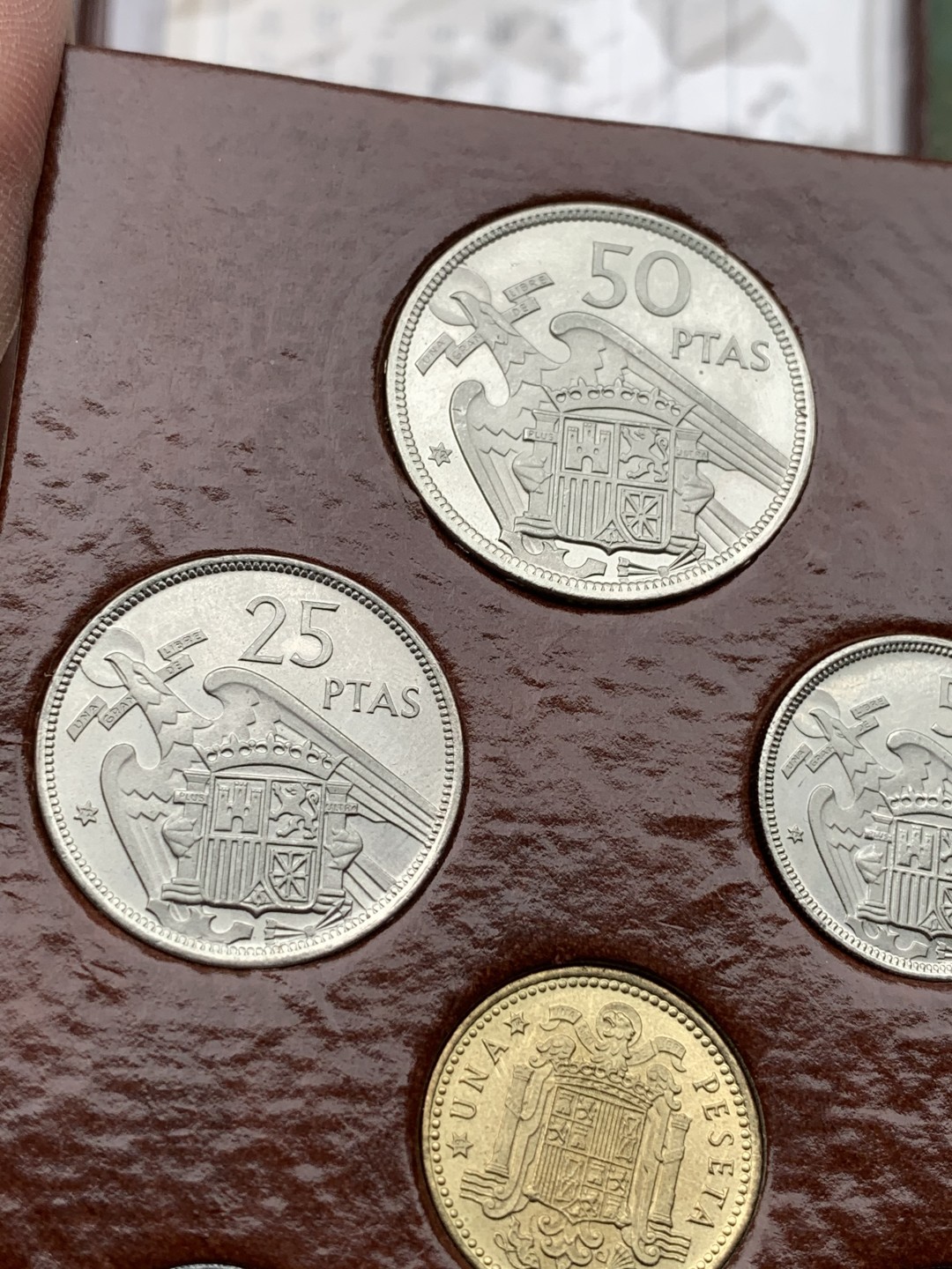 《竞宝斋》第97场-本周四 （满2件或者满200包顺丰） 造币厂原装 西班牙1972年 佛朗哥六枚套 精制套币 非常少见