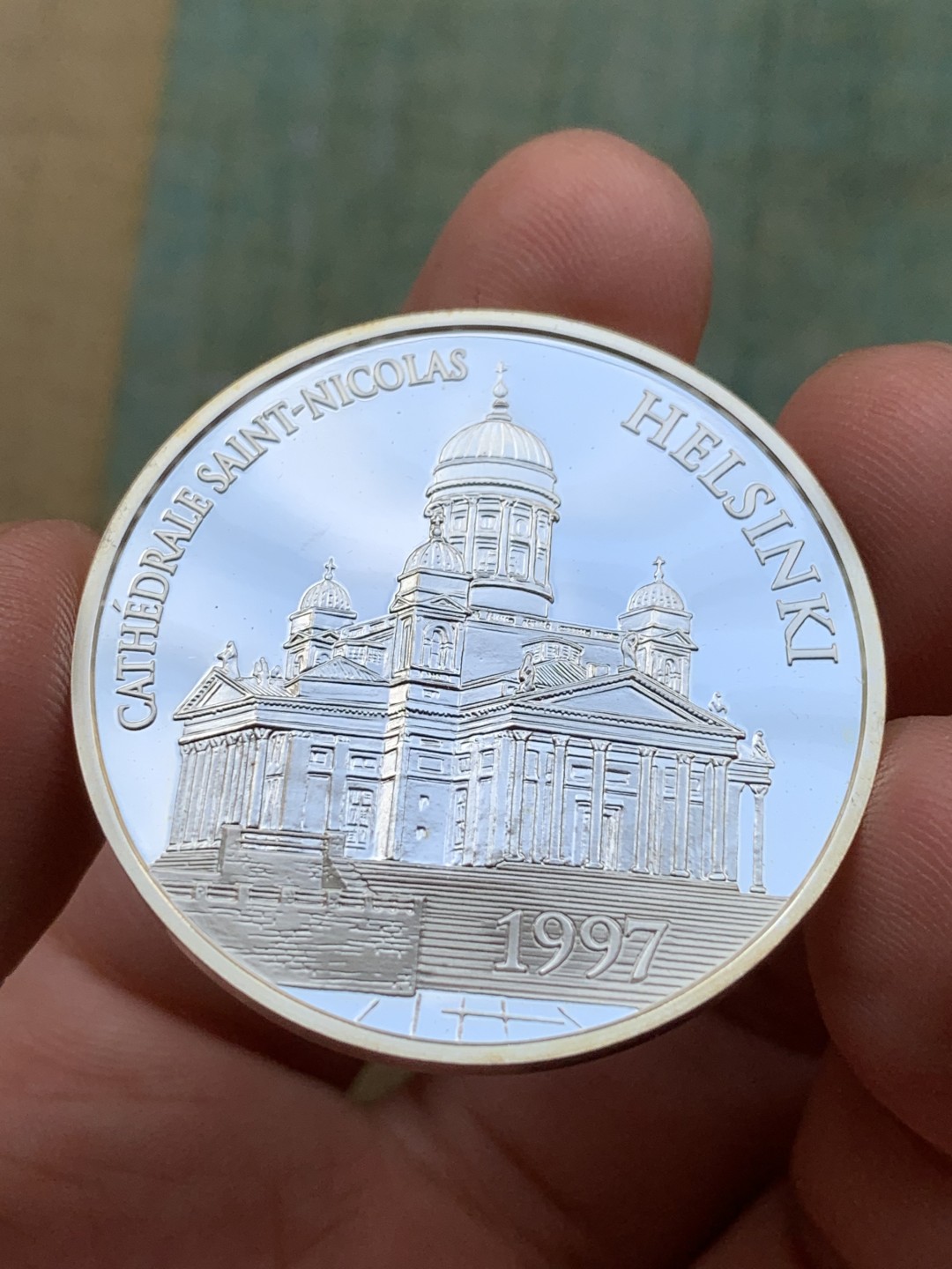 《竞宝斋》第97场-本周四 （满2件或者满200包顺丰） 原盒证书 法国1997年 赫尔辛基100法郎 精制大银币