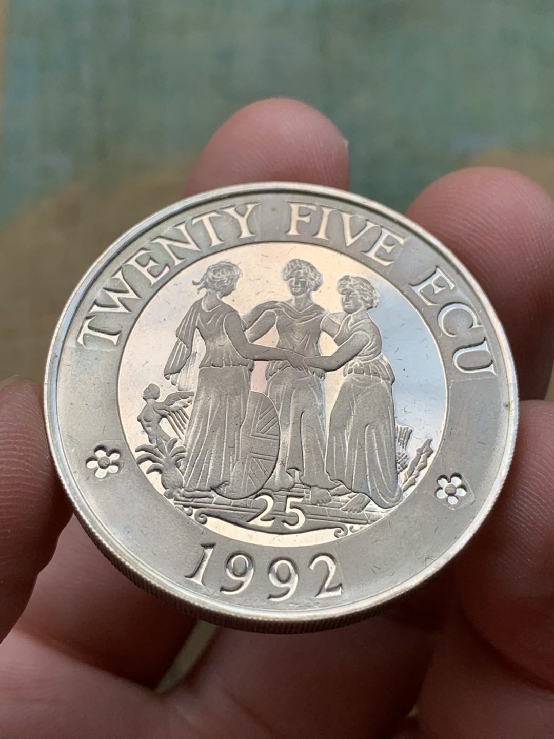 《竞宝斋》第97场-本周四 （满2件或者满200包顺丰） 蓝盒 英国1992年 25ECU加厚PIEFORT 精制大银币 46克