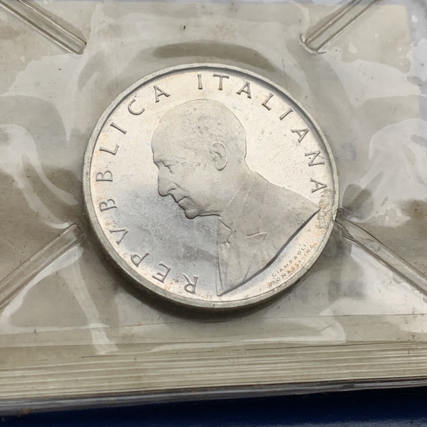 《竞宝斋》第97场-本周四 （满2件或者满200包顺丰） 钱包封装 意大利1974年 地图 500里拉银币