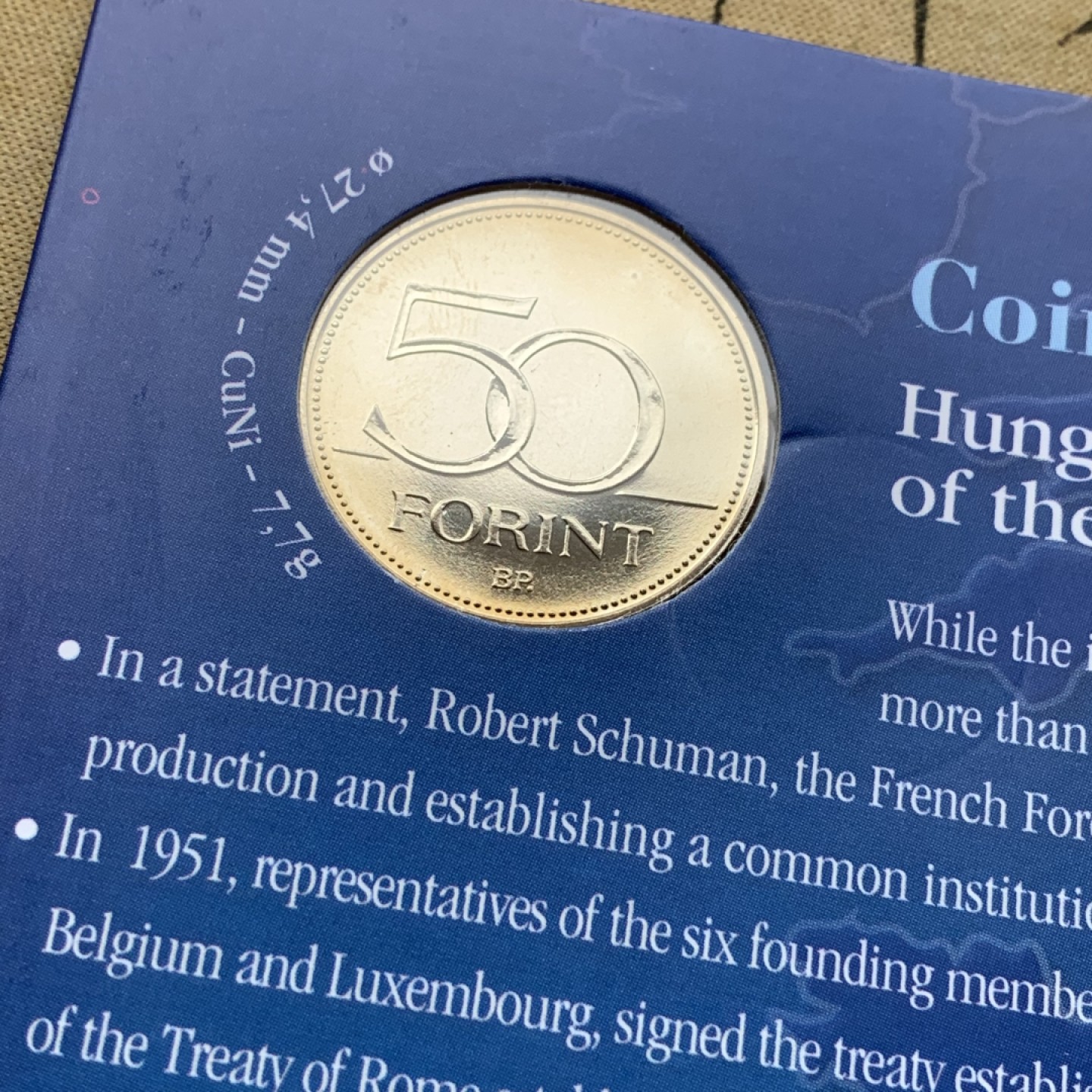 《竞宝斋》第97场-本周四 （满2件或者满200包顺丰） 卡装 匈牙利2004年 精装8枚套 不同面值 发行量只有八千套