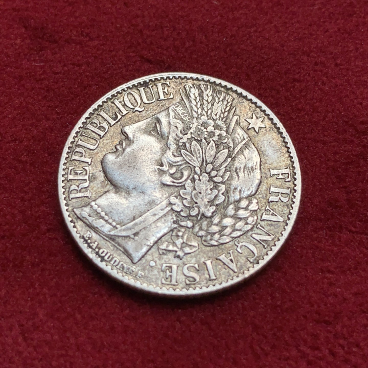 《竞宝斋》第97场-本周四 （满2件或者满200包顺丰） 法国 1881年 谷物女神 1法郎 银币 原味包浆 细节好