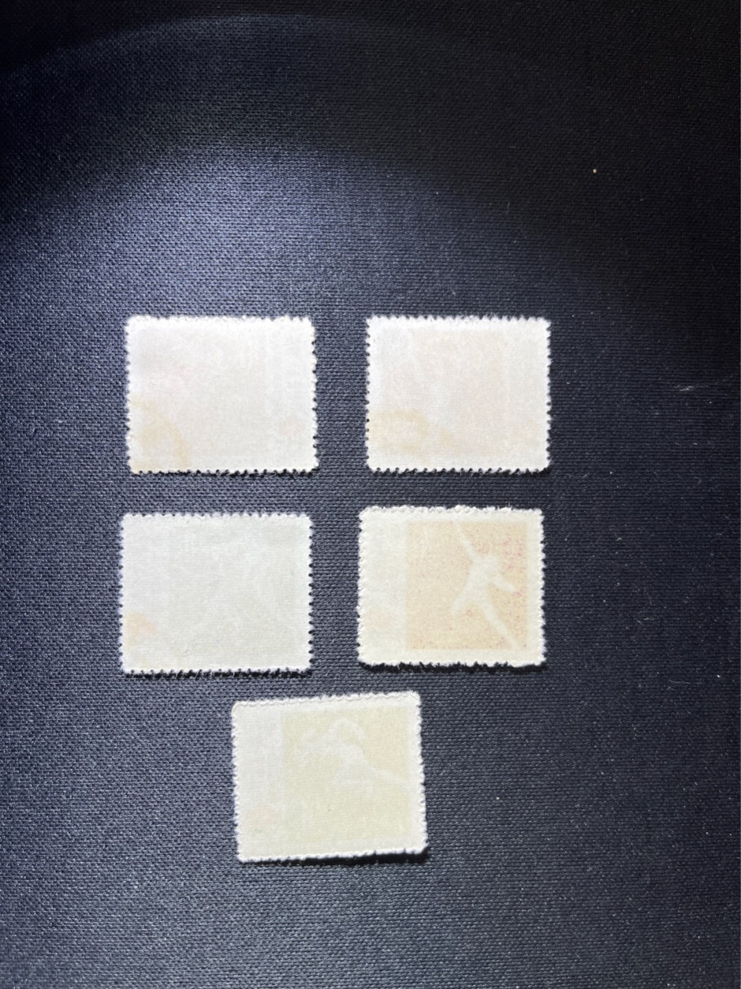 洪涛臻品 精选邮票限时拍卖第三十六期 纪39 工人运动会，左下顺戳，面艳背洁票挺，全品！这套票的全品相对较少。全网及邮票市场裸票资源枯竭，大多全品已送去评级，尤其是全品老纪特十分难寻！
