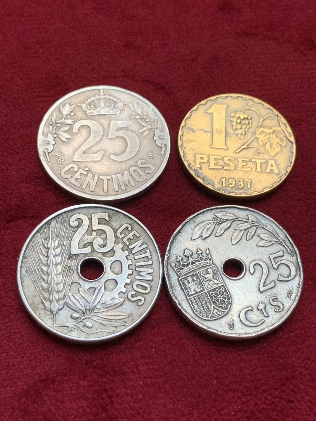 《竞宝斋》第97场-本周四 （满2件或者满200包顺丰） 西班牙 不常见的 散币 4枚一起