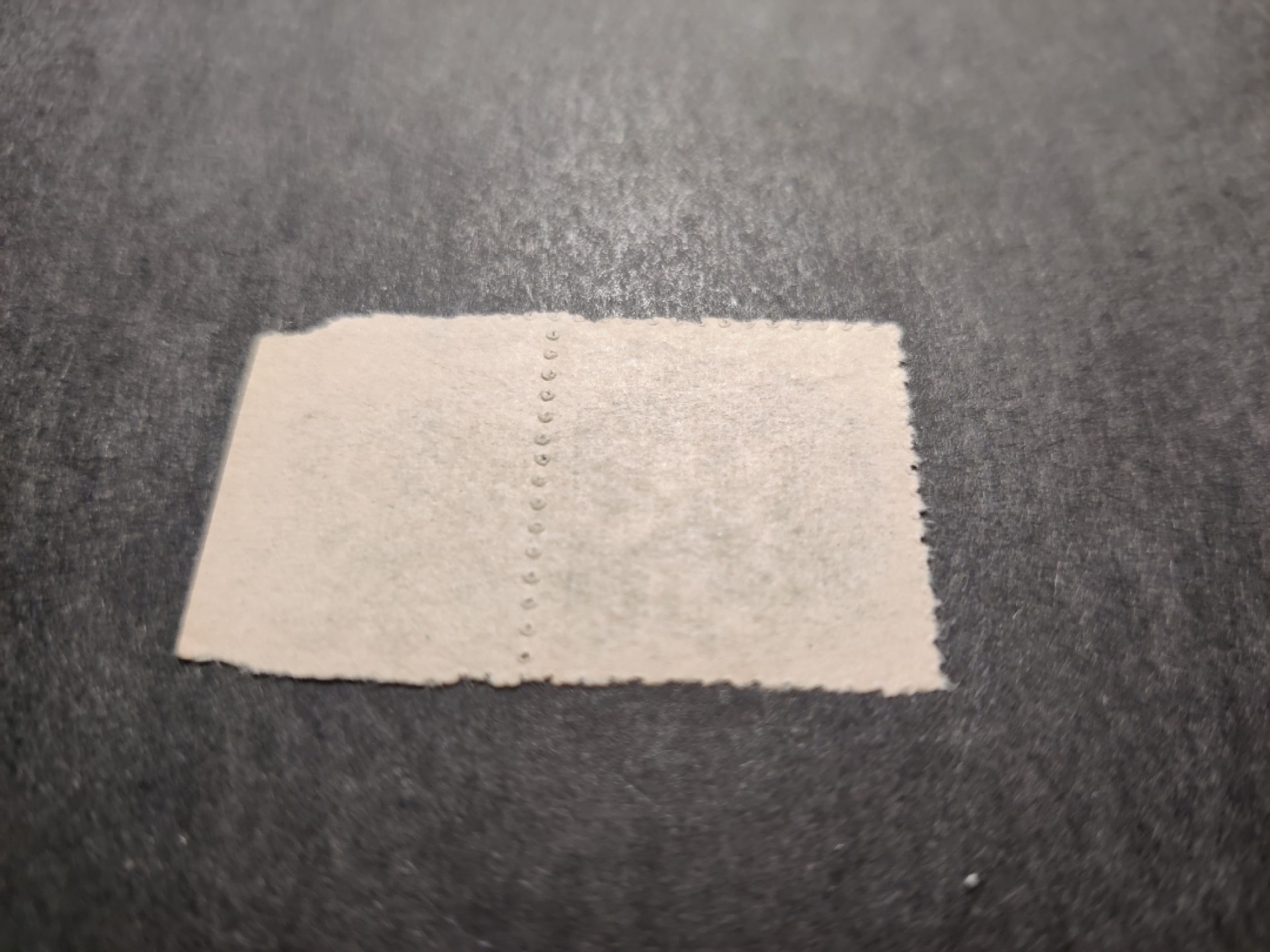 洪涛臻品 精选邮票限时拍卖第三十五期 华东解放区区票, 毛主席像500元, 带厂铭！