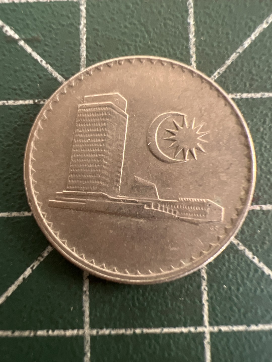 泡泡堂第九十八期  世界硬币纪念章邮票专场（无押金，无佣金，捡漏，全场20包邮，偏远地区除外） 马来西亚1976年十分