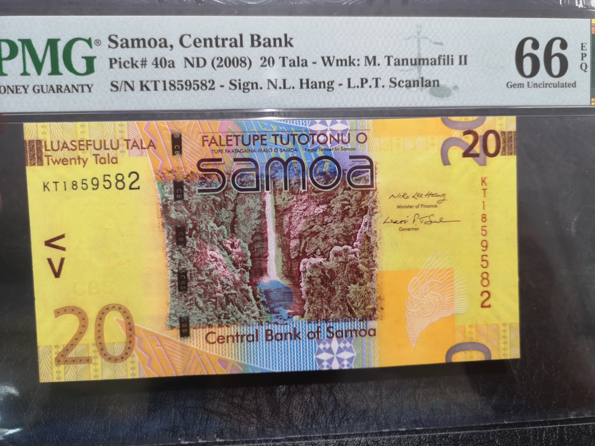 《外钞收藏家》第二百零四期 2008年萨摩亚20 PMG66 无47 