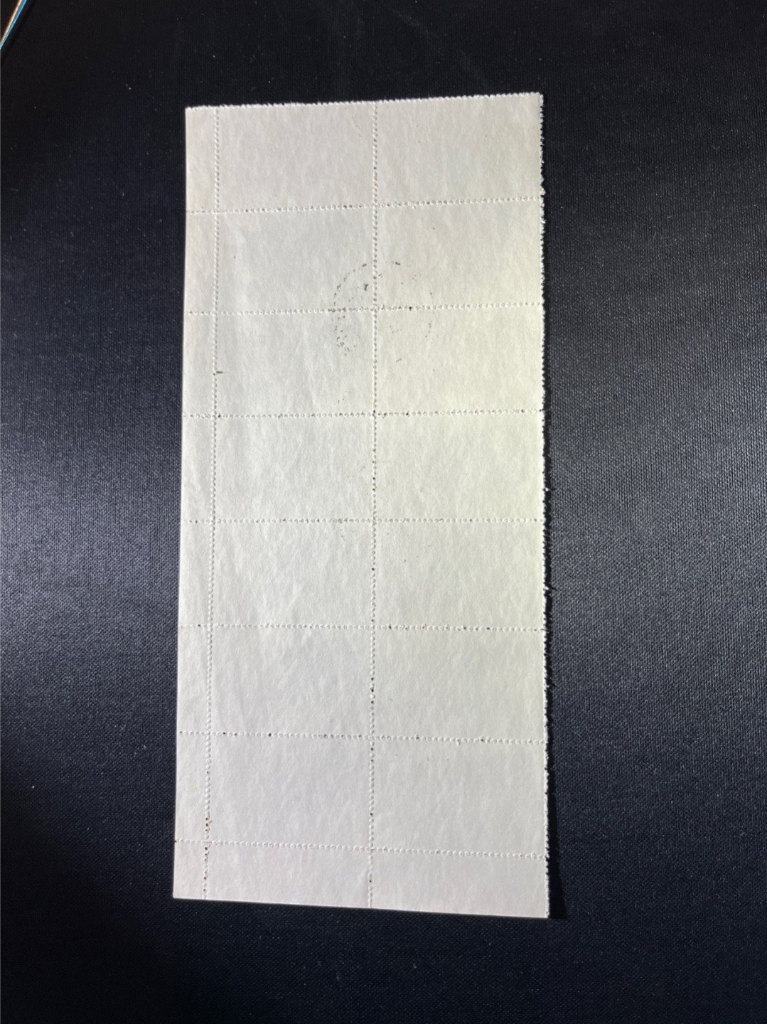洪涛臻品 精选邮票限时拍卖第三十七期 纪33古代科学家4-1天文学家张衡，版撕大块，左下直角边，带色线，带版号。现撕，票硬挺，全部中心戳。