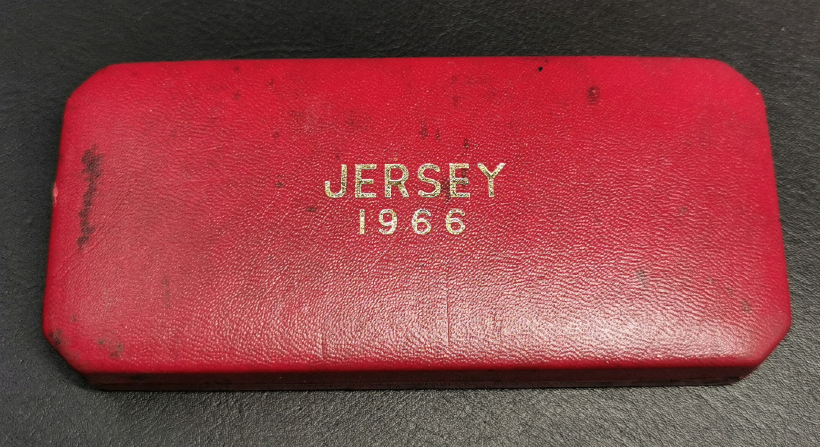 凡希社世界钱币微拍第二百十三期 荐！1966泽西岛off metal精铸PS原盒 出谱品？