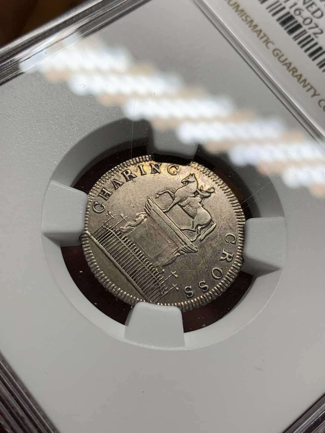 《竞宝斋》第98场-本周日，周一2场连拍（全场不限金额包邮） NGC-XFD 英国1811年中赛克斯查灵骑士雕像6便士代用银币