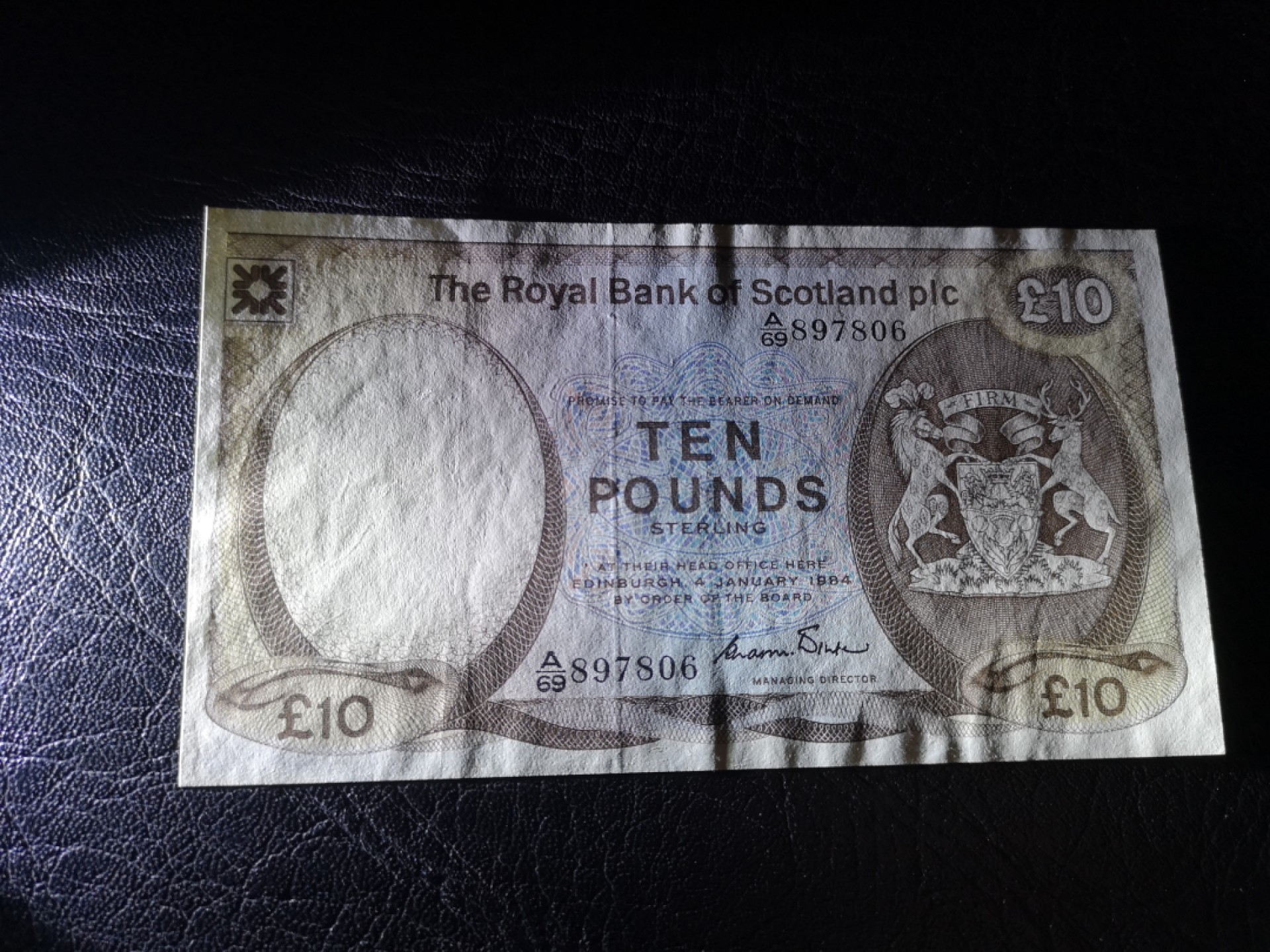 《外钞收藏家》第二百零五期 苏格兰经典专场👍 苏格兰皇家银行-1984-10镑	A/69 897806	P-343 疑似有折 AU品相
