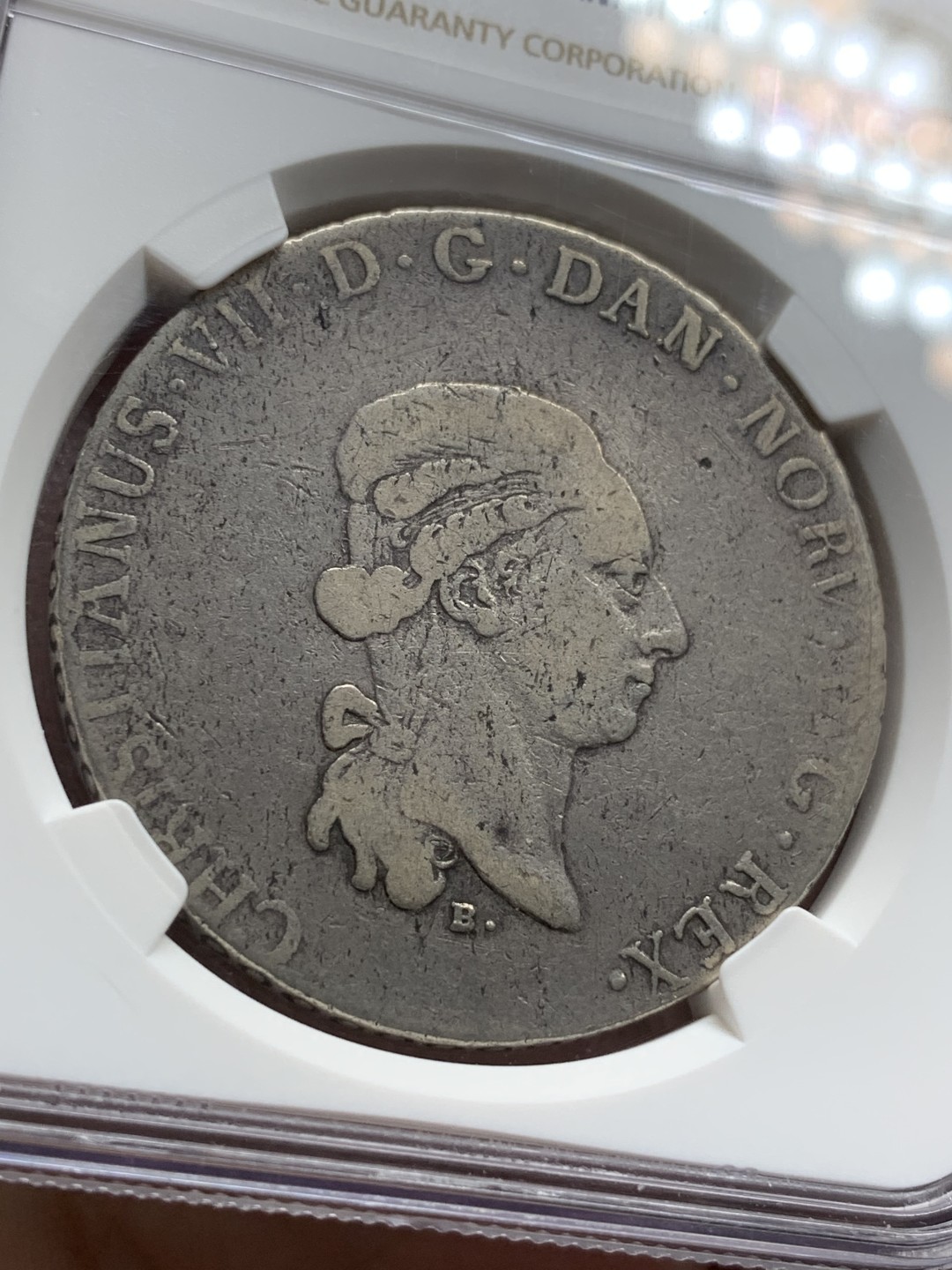 《竞宝斋》第98场-本周日，周一2场连拍（全场不限金额包邮） NGC VF评级 丹麦 石勒苏益格.荷尔斯泰因1787年1sp 大银币