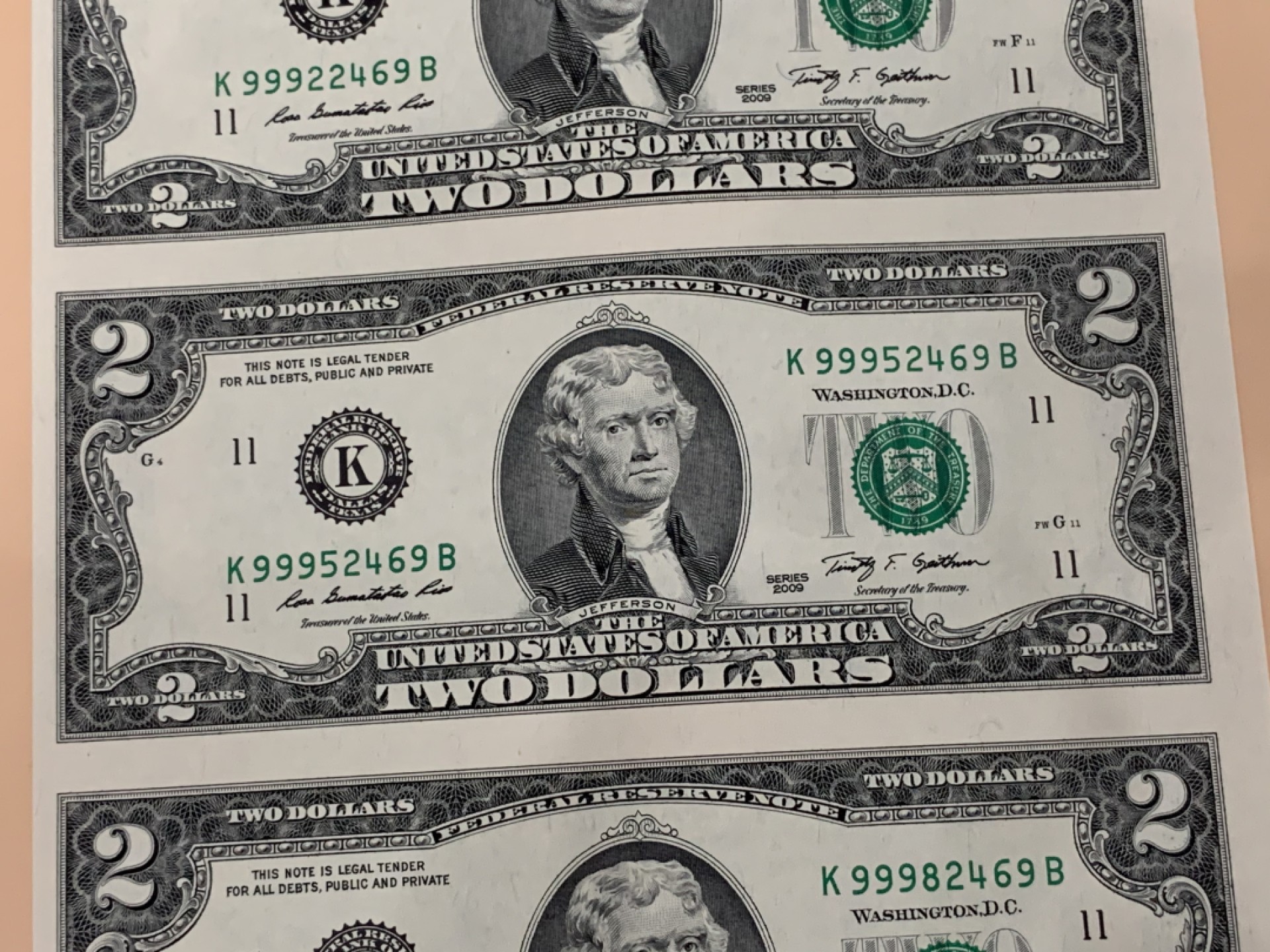 《竞宝斋》第98场-本周日，周一2场连拍（全场不限金额包邮） 2册一起  1美元两连体，2美元四连体，999豹子开头。印钞厂限量发行，带证书册子