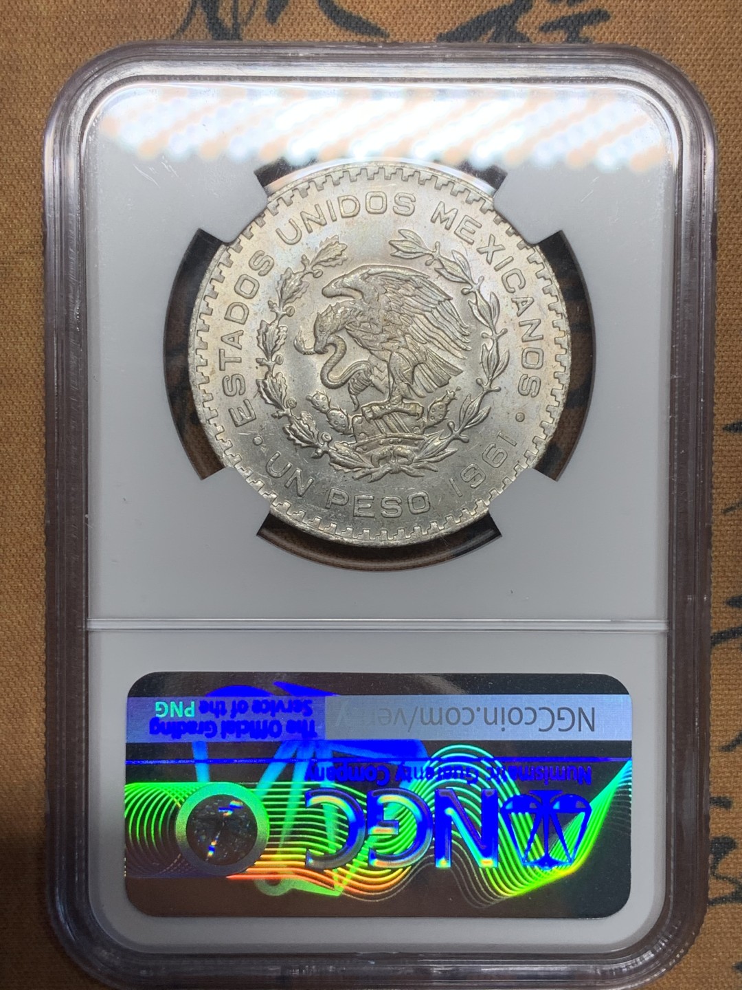 《竞宝斋》第98场-本周日，周一2场连拍（全场不限金额包邮） NGC-MS63 墨西哥1961年 原光小鹰洋1比索银币 非常漂亮