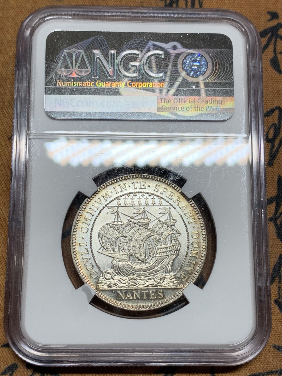 《竞宝斋》第98场-本周日，周一2场连拍（全场不限金额包邮） NGC MS64 法国19世纪南特商会银章代用币 五彩包浆 难得品相