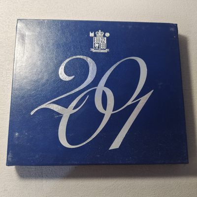 0起1加-纯粹捡漏拍-121场国庆银币套币场 - 英国2001年官方精制套币-盒证全