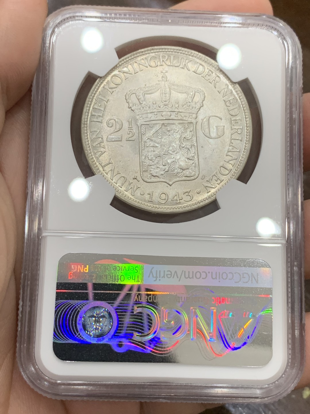 《竞宝斋》第98场-本周日，周一2场连拍（全场不限金额包邮） NGC-MS64 荷属东印度 1943年 威廉米娜女王 2.5盾原光大银币 顶级分数 非常稀少