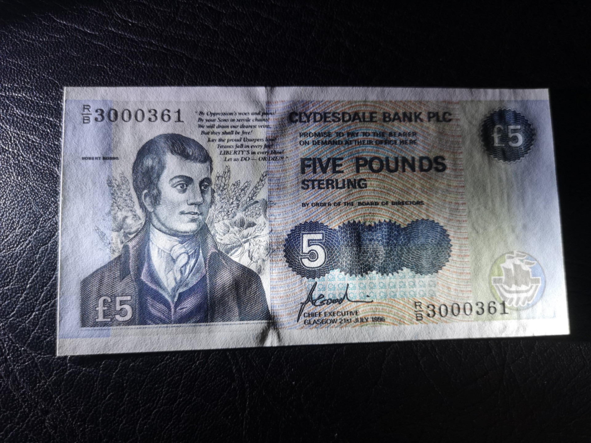 《外钞收藏家》第二百零五期 苏格兰经典专场👍 克莱斯戴尔银行-1996-5镑	P-224	《苏格兰诗人彭斯》纪念钞，4枚1套	全新UNC