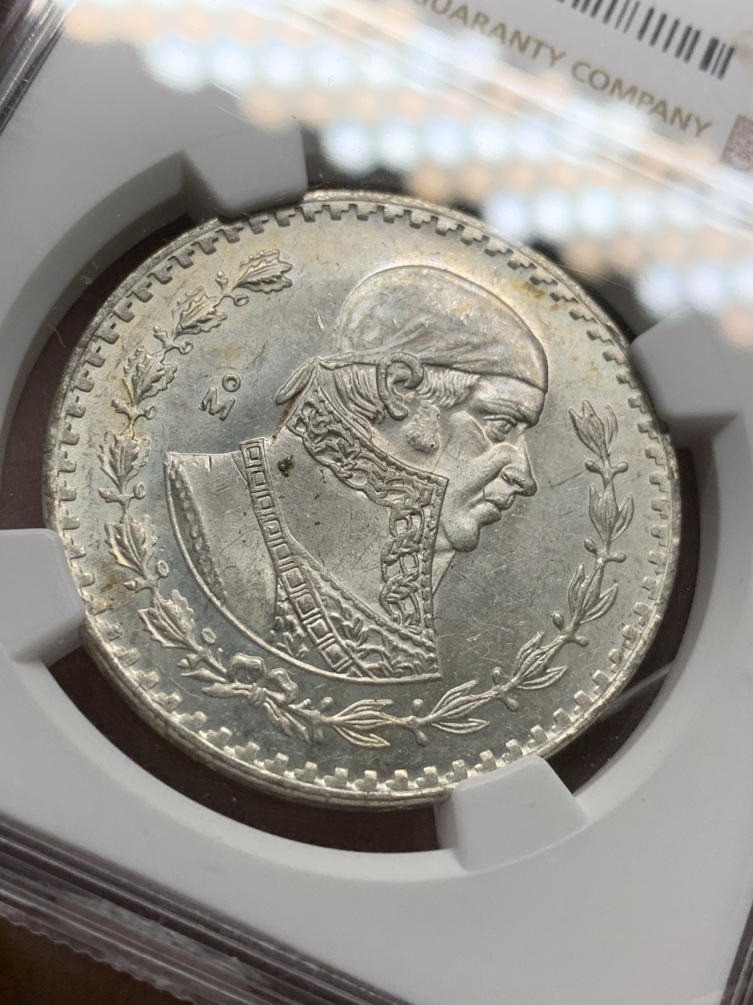 《竞宝斋》第98场-本周日，周一2场连拍（全场不限金额包邮） NGC-MS63 墨西哥1961年 原光小鹰洋1比索银币 非常漂亮