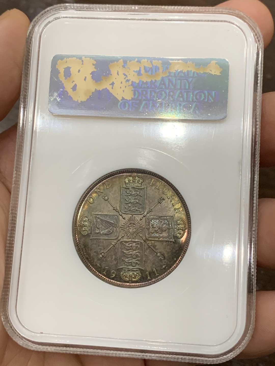 《竞宝斋》第98场-本周日，周一2场连拍（全场不限金额包邮） NGC PR66 顶级！英国1911精制弗罗林，n最早一代的盒子极具收藏价值，乔五人像深俊，五彩镜面，比同版半克朗和先令要少