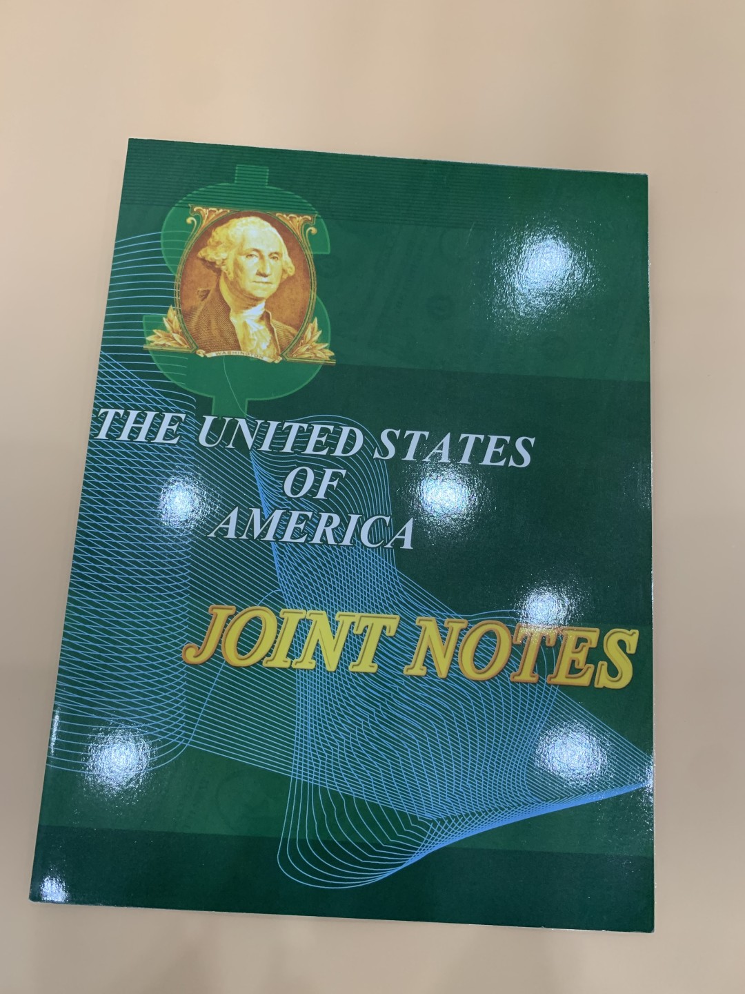 《竞宝斋》第98场-本周日，周一2场连拍（全场不限金额包邮） 2册一起  1美元两连体，2美元四连体，999豹子开头。印钞厂限量发行，带证书册子