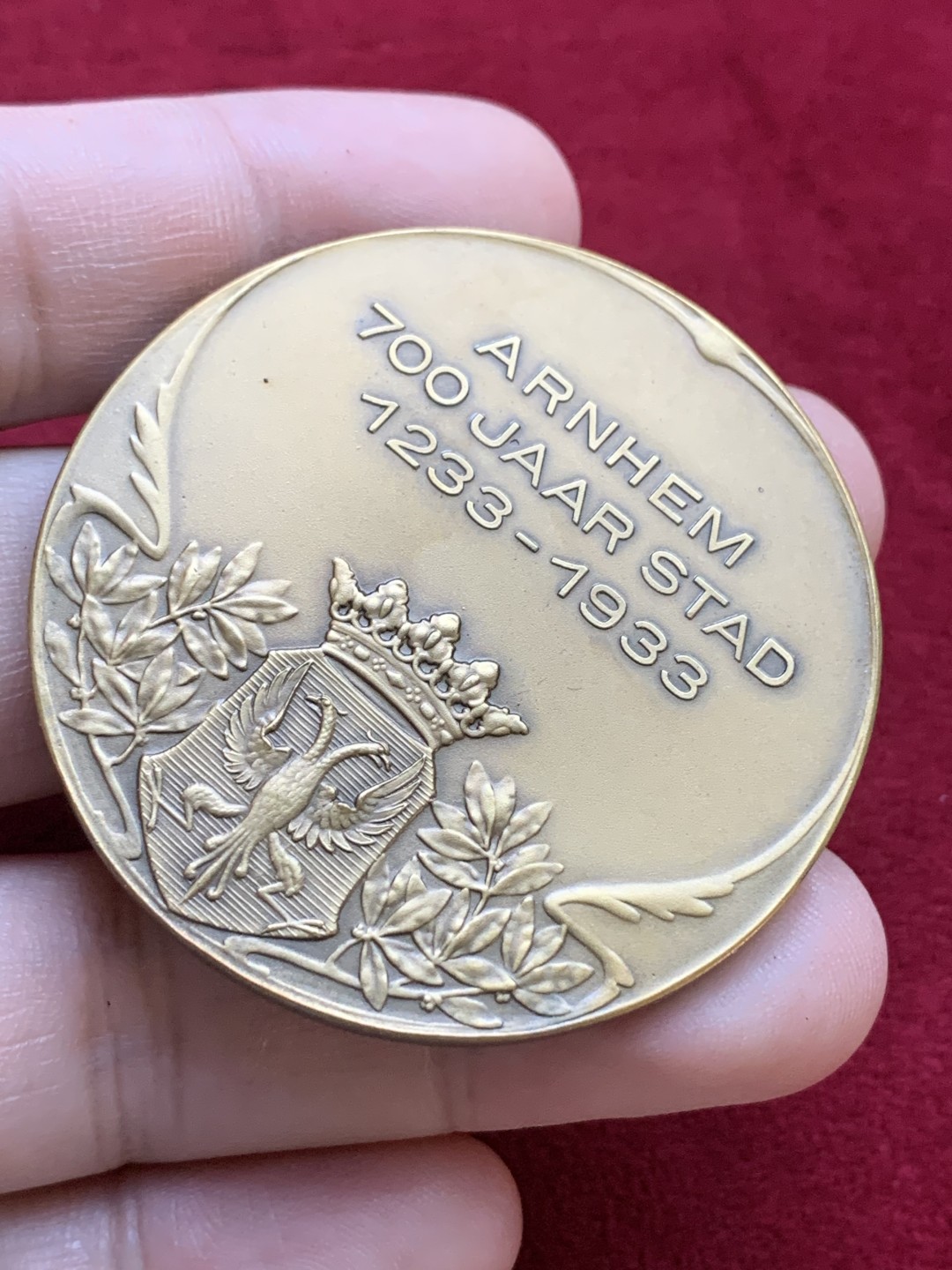 《竞宝斋》第98场-本周日，周一2场连拍（全场不限金额包邮） 荷兰 1933 阿纳姆 建城700周年 原盒铜章 50mm48.5克品相好