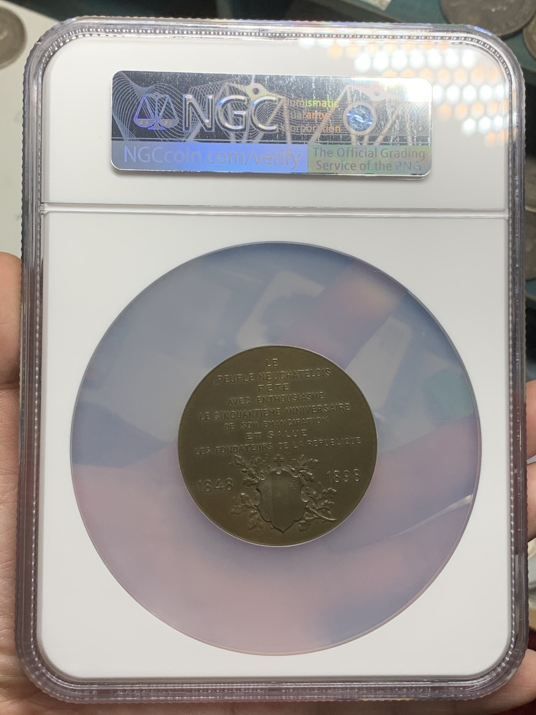 《竞宝斋》第98场-本周日，周一2场连拍（全场不限金额包邮） NGC-MS63 1898年瑞士纳沙泰尔联邦50周年纪念铜章（亚军分，加大盒）