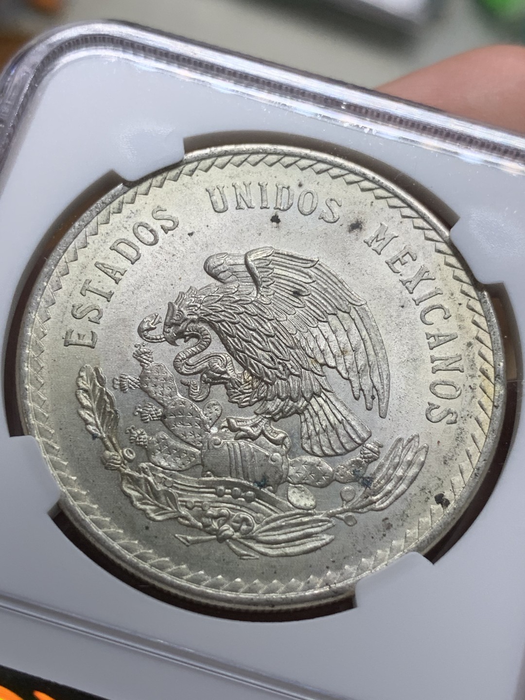 《竞宝斋》第98场-本周日，周一2场连拍（全场不限金额包邮） NGC-MS63 墨西哥1948年 印第安人头像 5比索大银币 原光好品