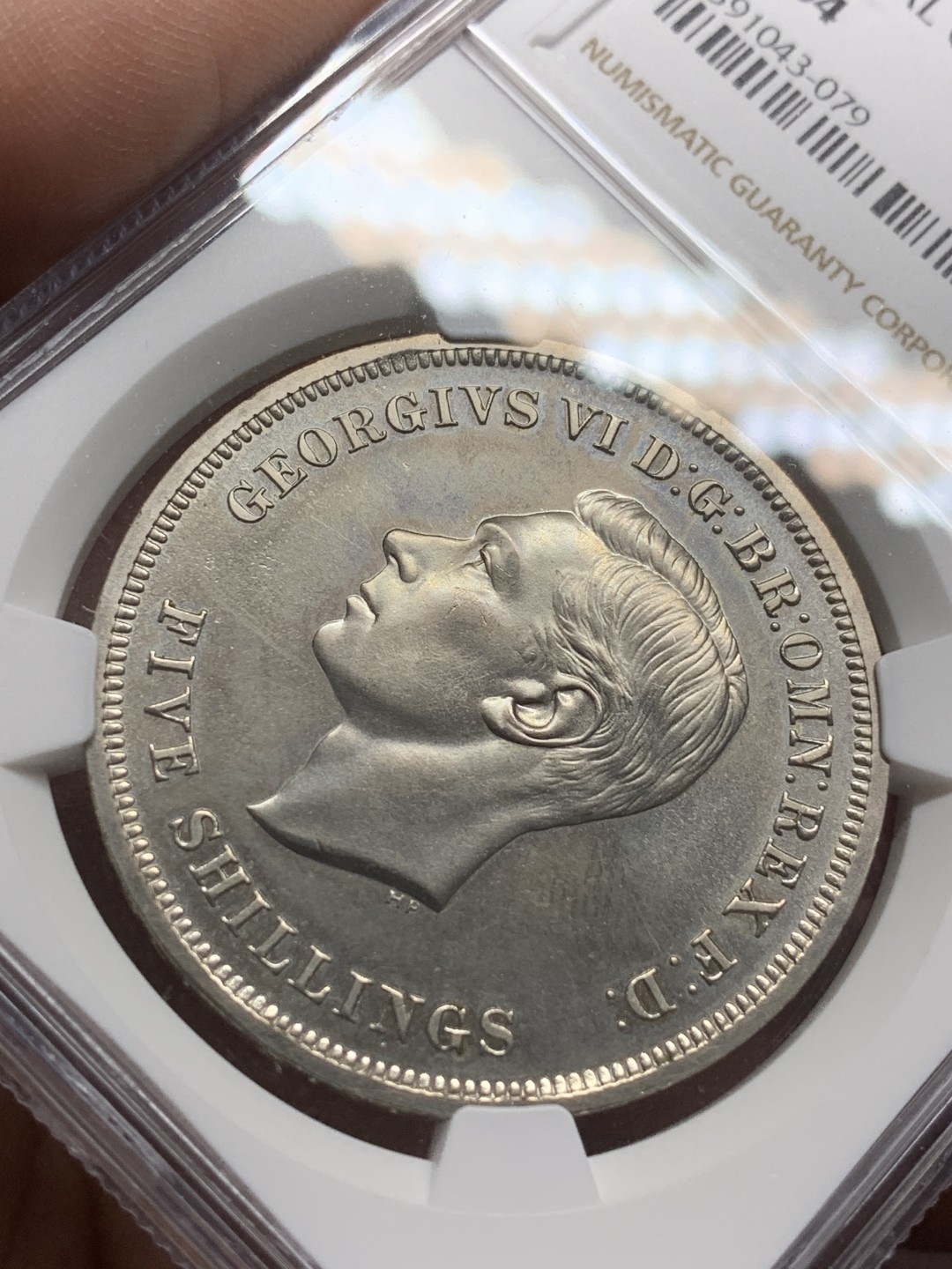 《竞宝斋》第98场-本周日，周一2场连拍（全场不限金额包邮） NGC-PL64 英国1951年乔治六世1克朗大镍币，最后的马剑。强镜面底板，经典圣乔治屠龙