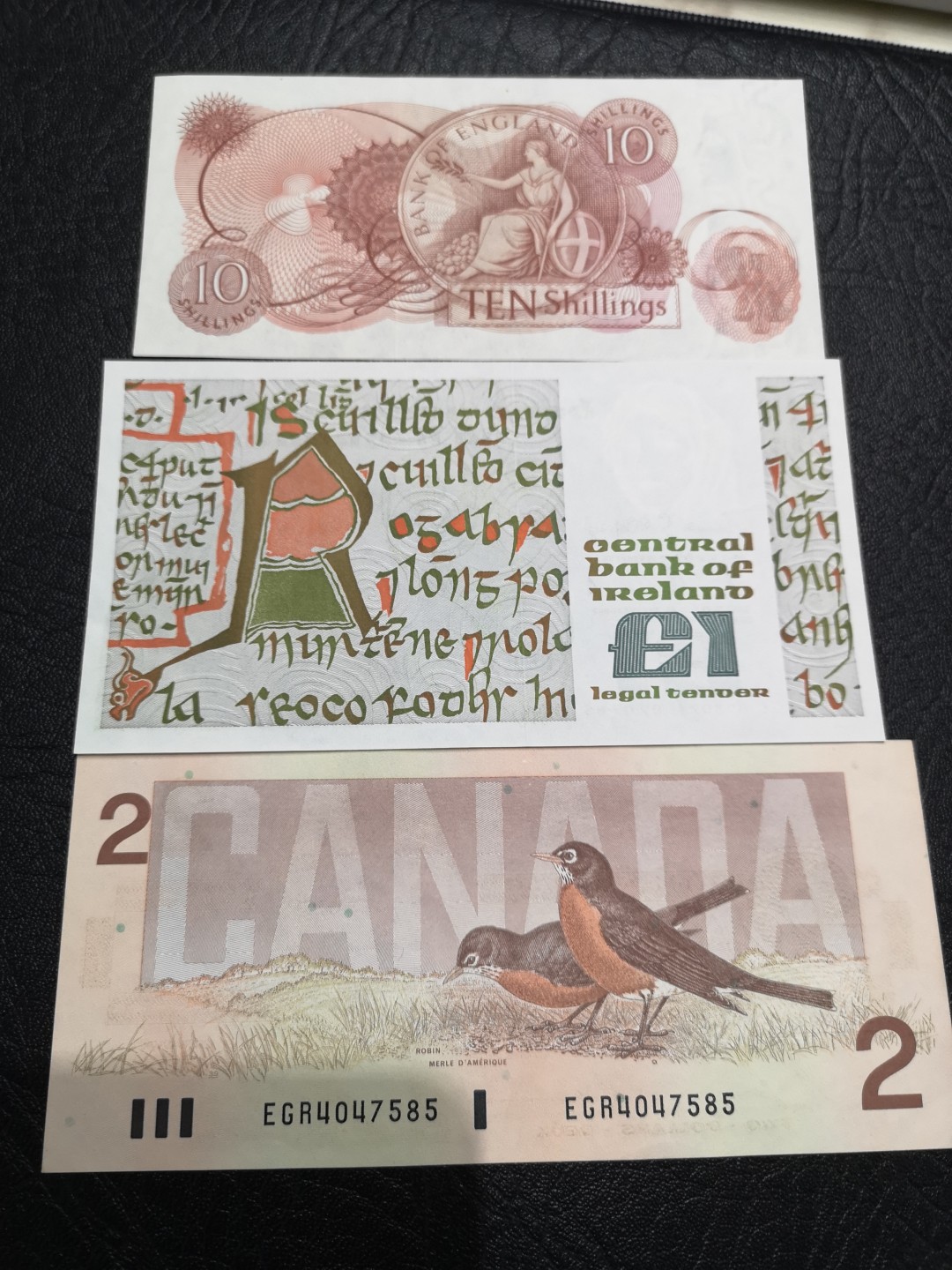 《外钞收藏家》第二百零四期 英国、爱尔兰、加拿大三张一起 都是近全新都有些瑕疵