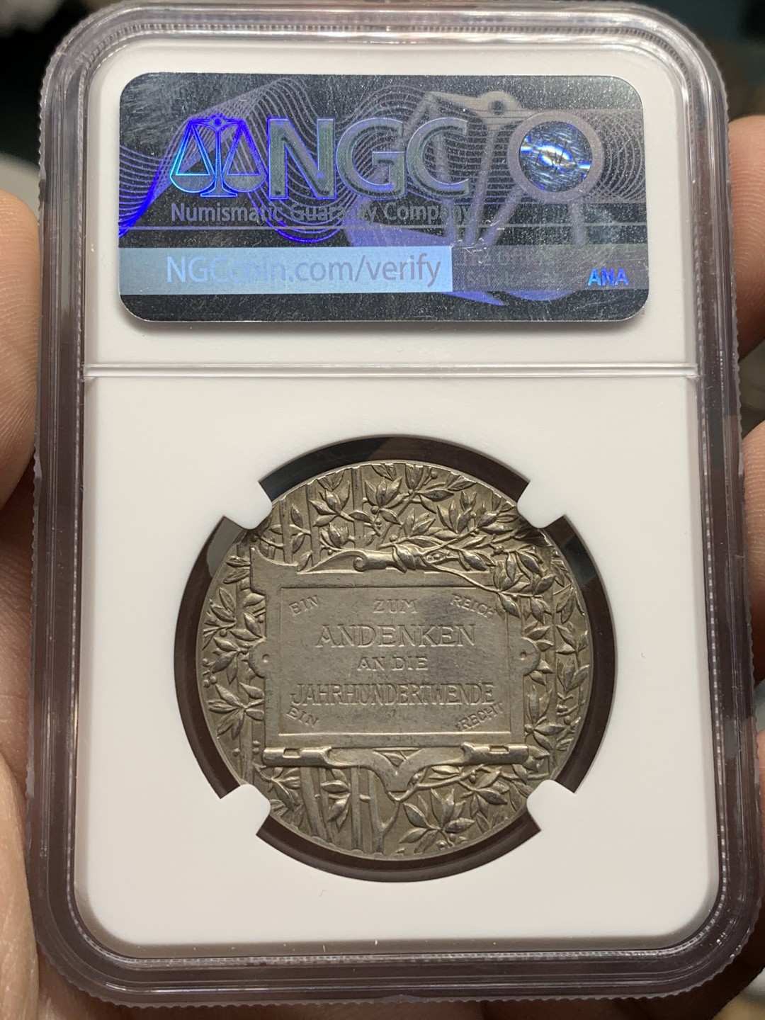 《竞宝斋》第98场-本周日，周一2场连拍（全场不限金额包邮） NGC MS62 1900年德国迎接新世纪纪念银章 设计独特别致