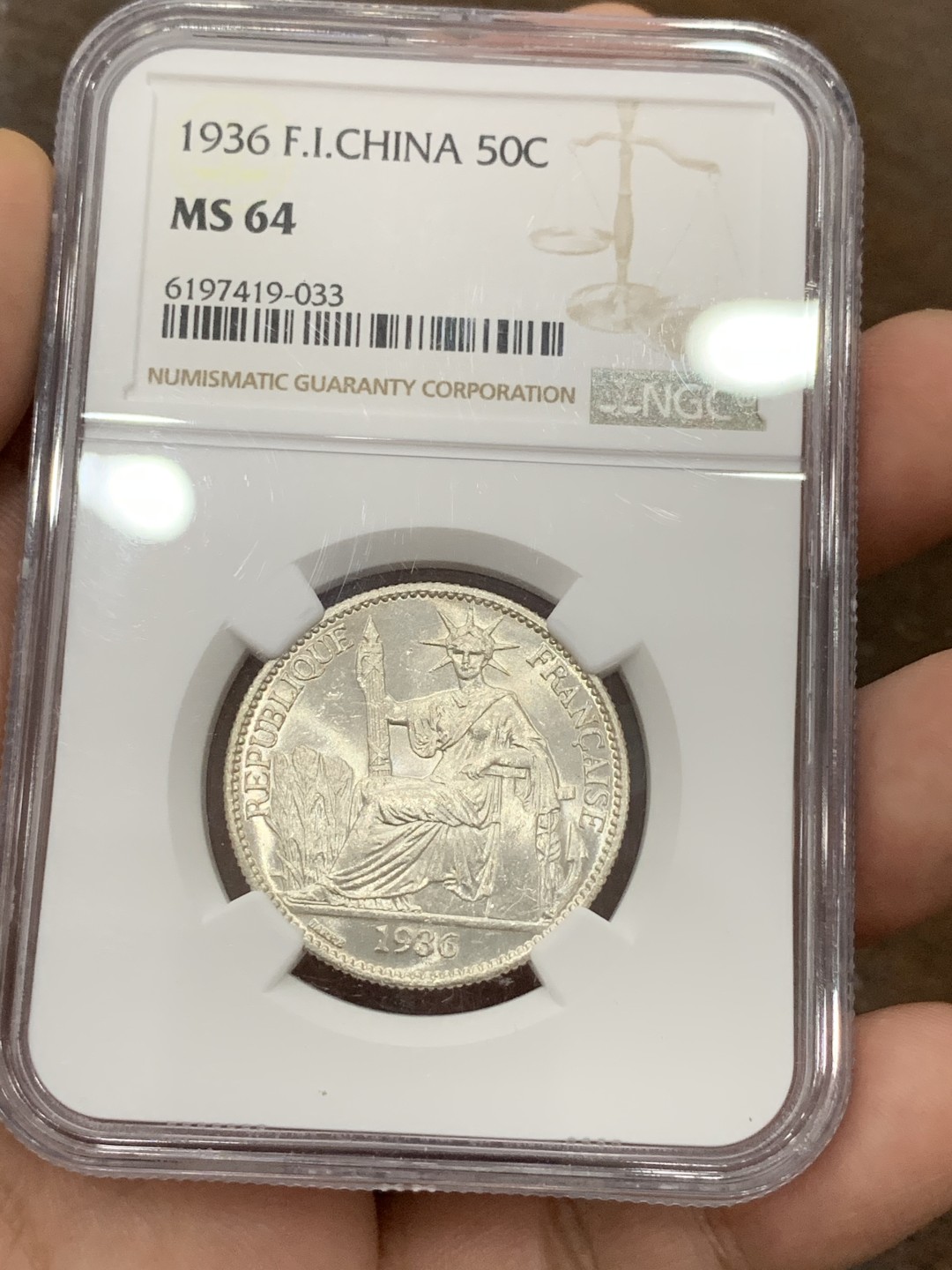 《竞宝斋》第98场-本周日，周一2场连拍（全场不限金额包邮） NGC MS64 法属印支 1936年 坐洋 50分 银币 难得状态