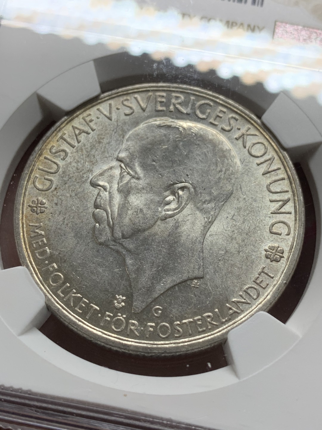 《竞宝斋》第98场-本周日，周一2场连拍（全场不限金额包邮） NGC-MS62 瑞典1935年 古斯塔夫五世 5克朗大银币 原光好品少见品种