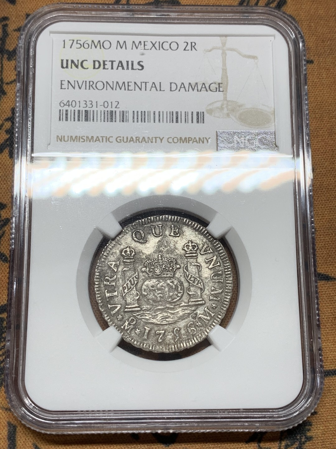 《竞宝斋》第98场-本周日，周一2场连拍（全场不限金额包邮） NGC-UNCD 1756年西属墨西哥地球双柱2R银币 费迪南六世小地球，一般多是XF、AU，UNC品非常少见，这枚细节犀利、打制居中，值得收藏